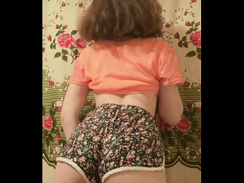 ❤️ Sexy young babe stripping off her shorts on camera Anal porn at porn pl.mailkassa.ru ❌